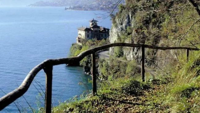 Antica Regina Charming Apartments Menaggio 0*,  Italy